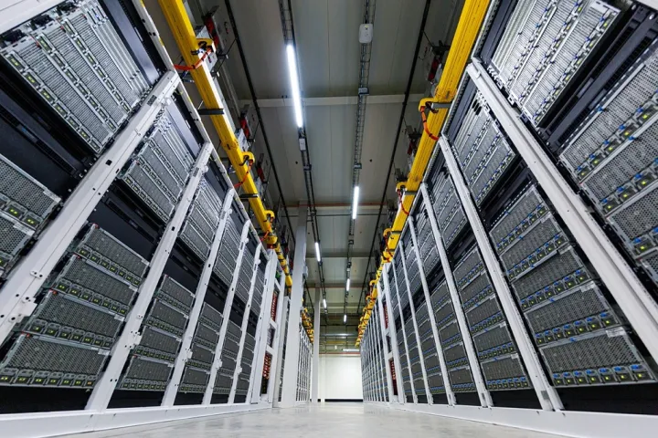 El primer SSD de 300 TB está en el horizonte